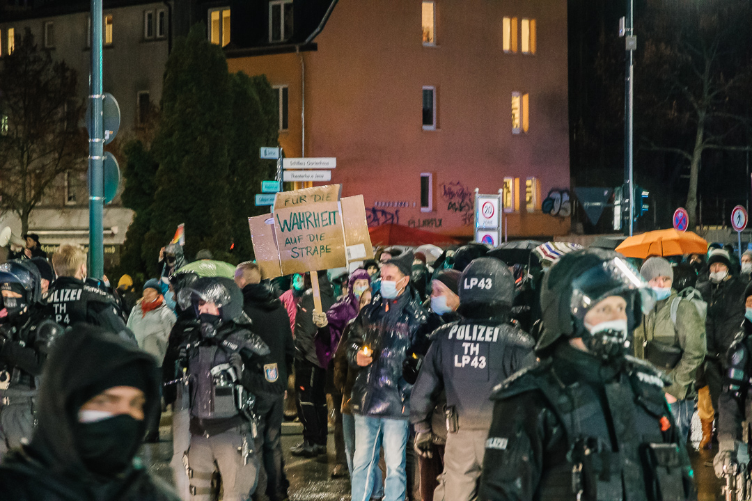 Demos von Jena Solidarisch und Impfgegnern Jena 31.01.2022